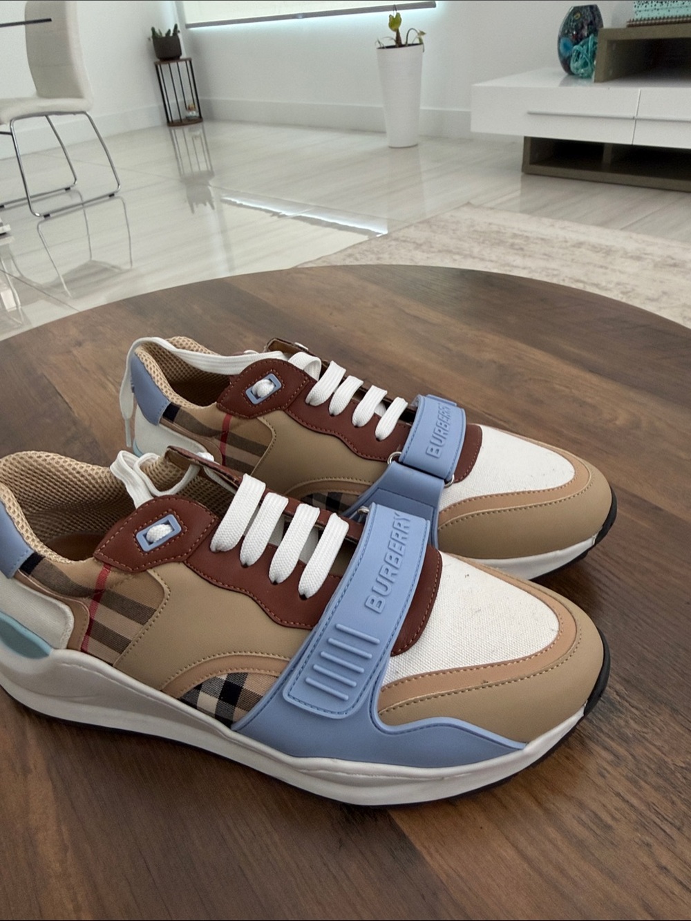 Burberry Beige Brown and Light Blue Men's Low-Top Sneakers